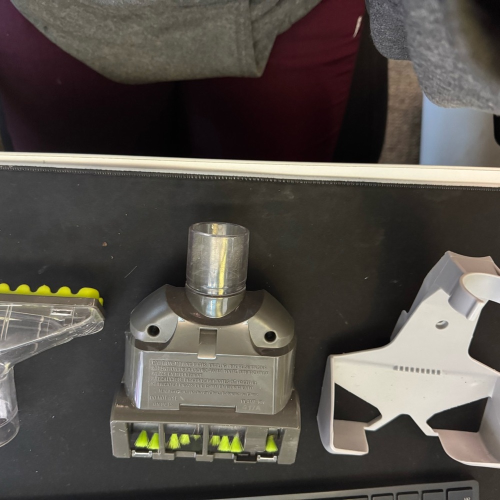 Universal Gray Vacuum Attachment